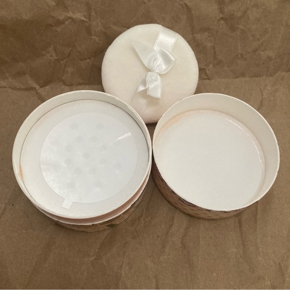 Pat McGrath labs x Bridgerton Body Shimmer powder - Picture 3 of 4